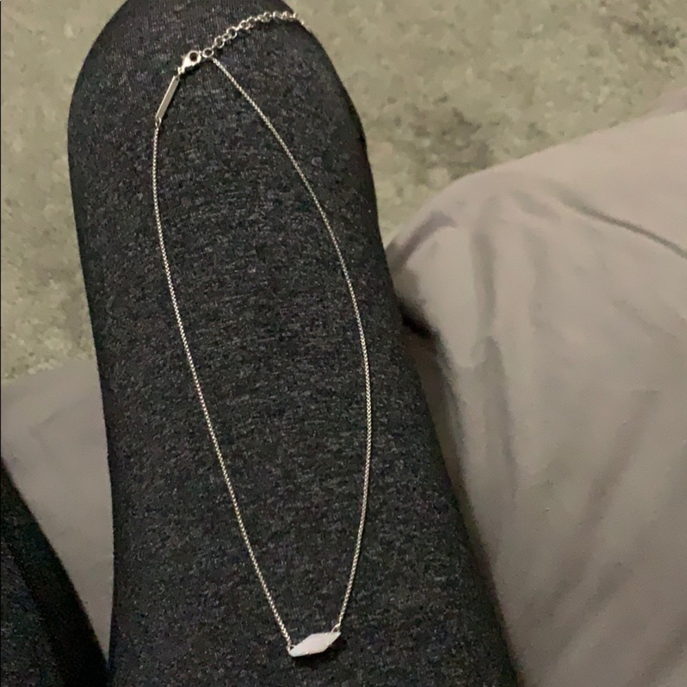 Kendra Scott necklace